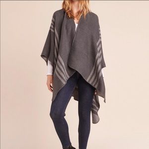 Bb Dakota reversible poncho